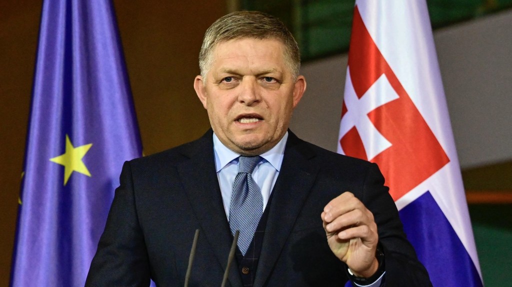 Attentato al premier slovacco Robert Fico: è gravissimo