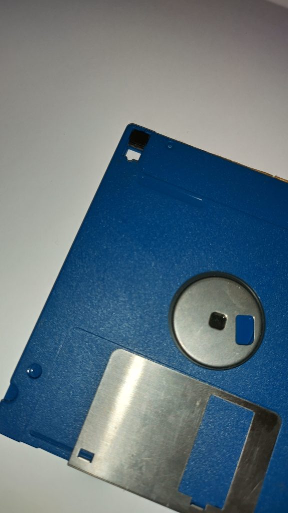 Tacca di lettura/scrittura su Floppy da 3 pollici e mezzo