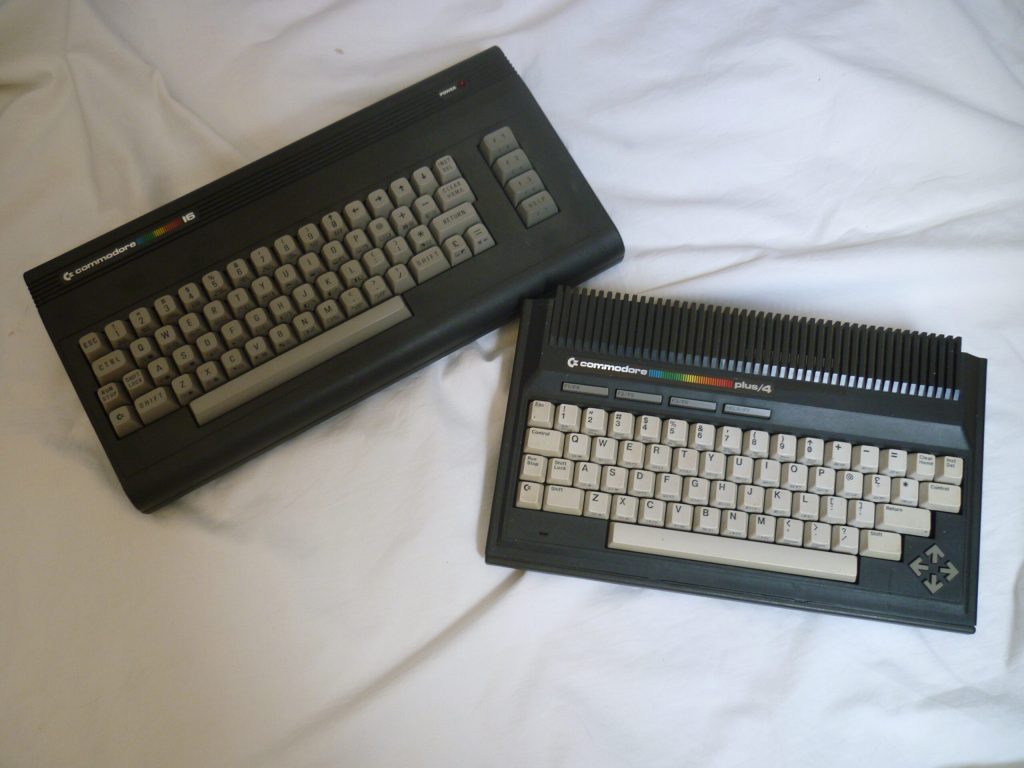 Uno di questi computer ha affossato l'altro: ricordate quale?