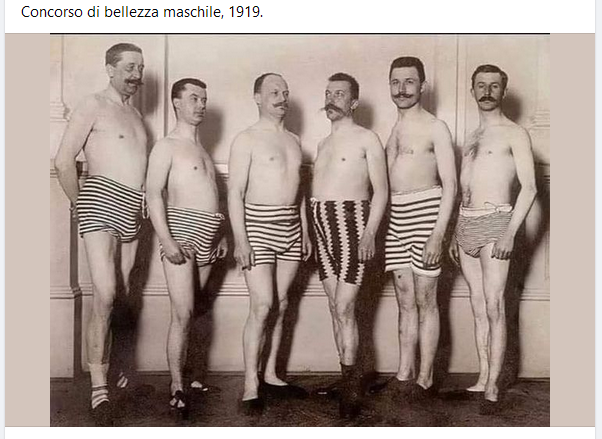 Questa non è la foto di un concorso di bellezza maschile del 1919 (e non è neppure AI)