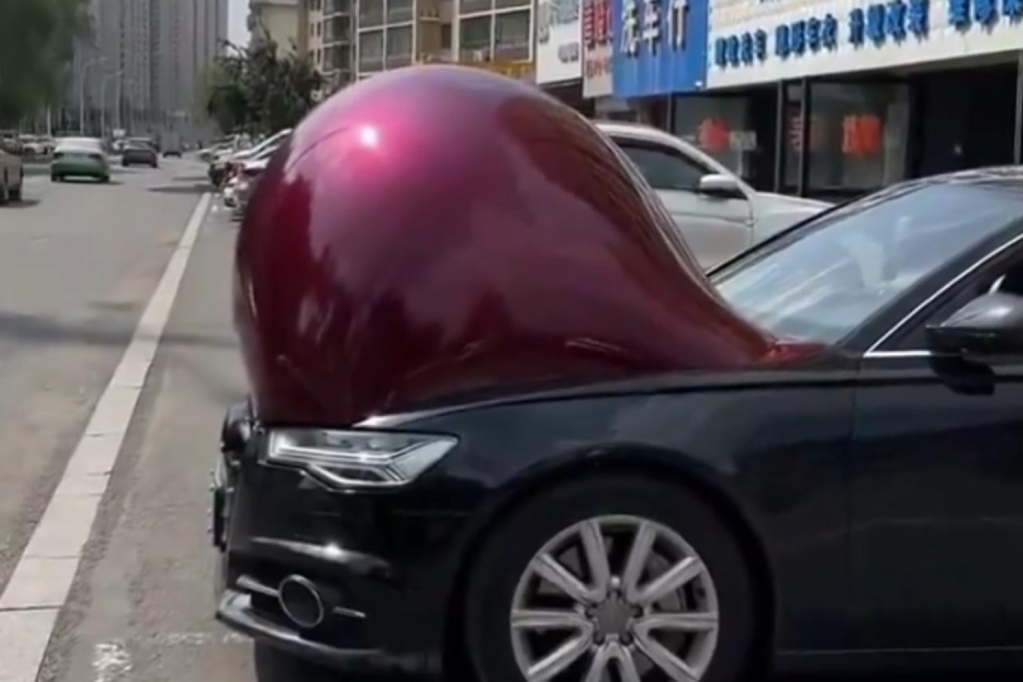 Le auto palloncino in Cina sono un'altra conseguenza del riscaldamento climatico