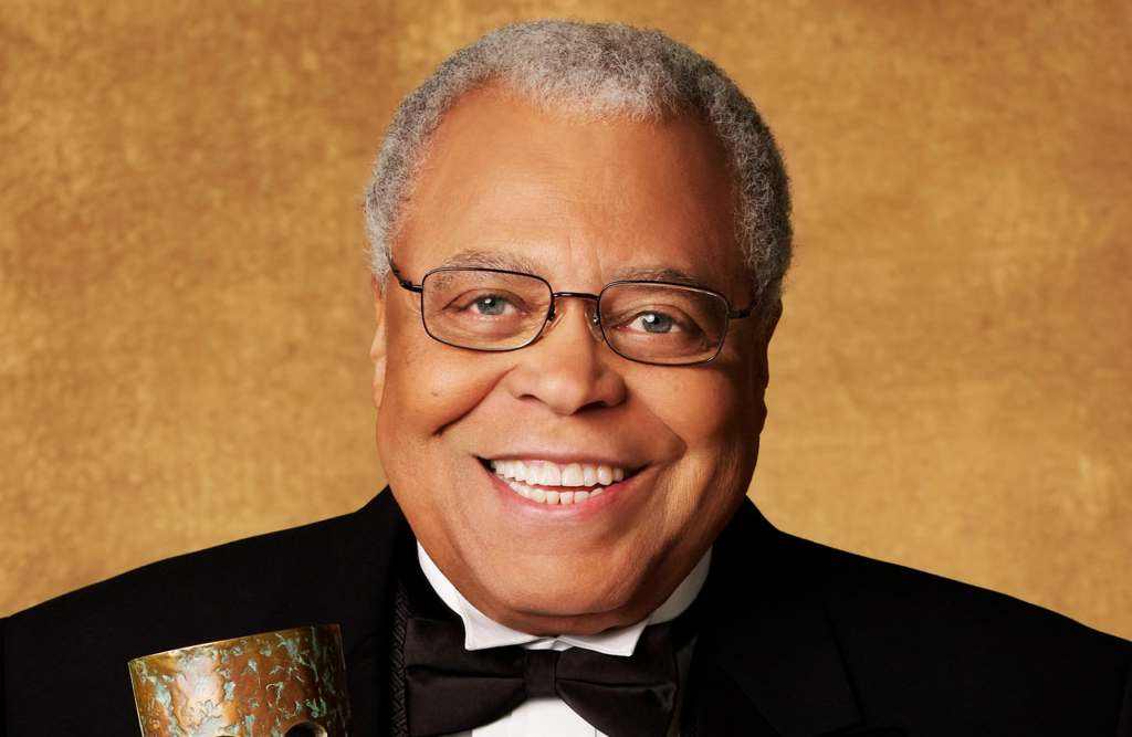 È morto James Earl Jones, Re di Zamunda, voce storica di Darth Vader (e molti altri)