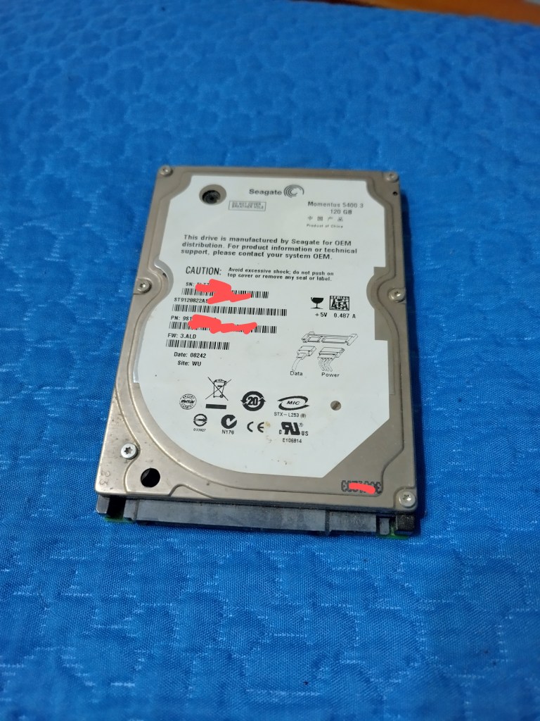 Un quasi moderno disco SATA Seagate, 120 Gb